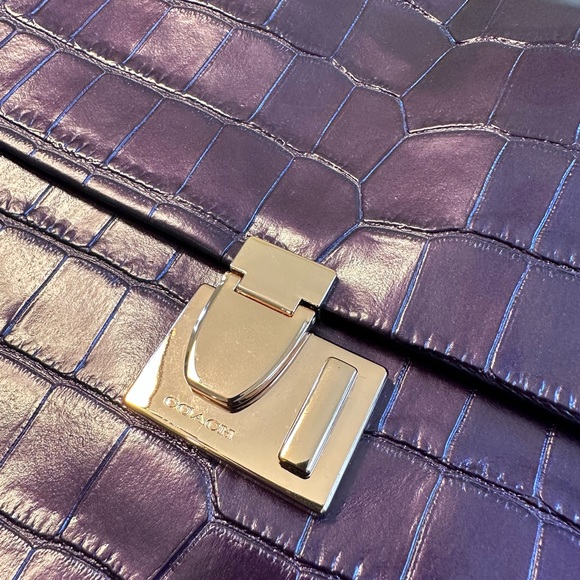 COACH Purple Embossed Leather Reptile Oversized Clutch Mega Wristlet - Picture 4 of 15